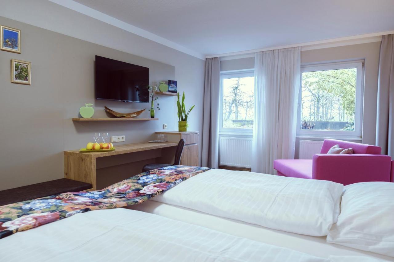זאלם Apfelbluete Bed & Breakfast 8 Km Vom Bodensee מראה חיצוני תמונה